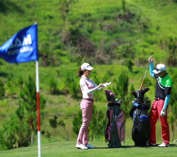 Sân golf Sam Tuyền Lâm