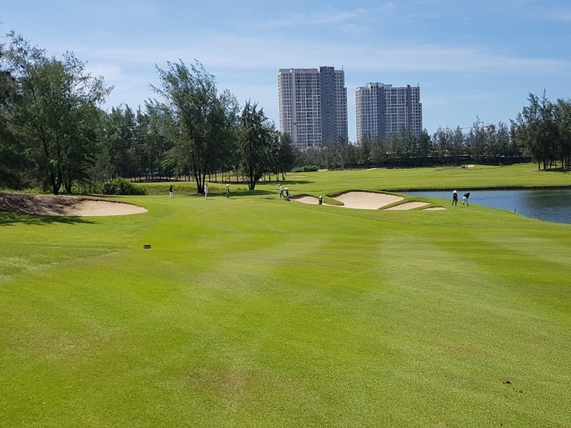 Sân golf Montgomerie Links