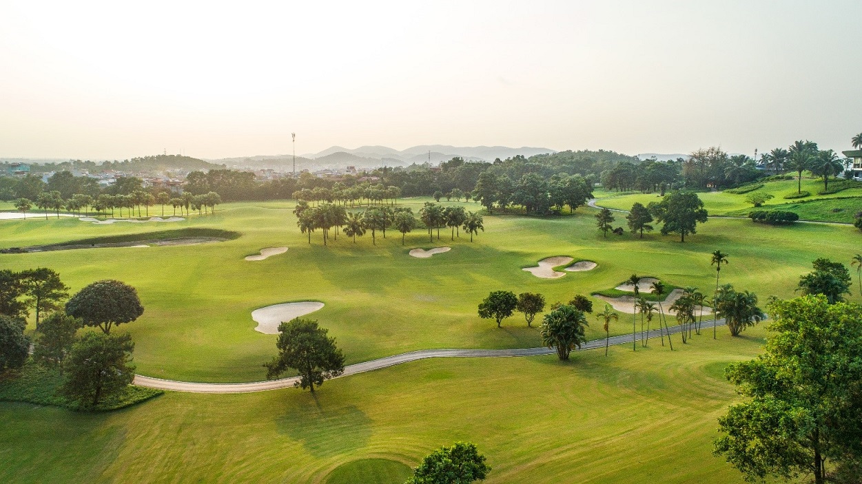 Sân golf Chí Linh