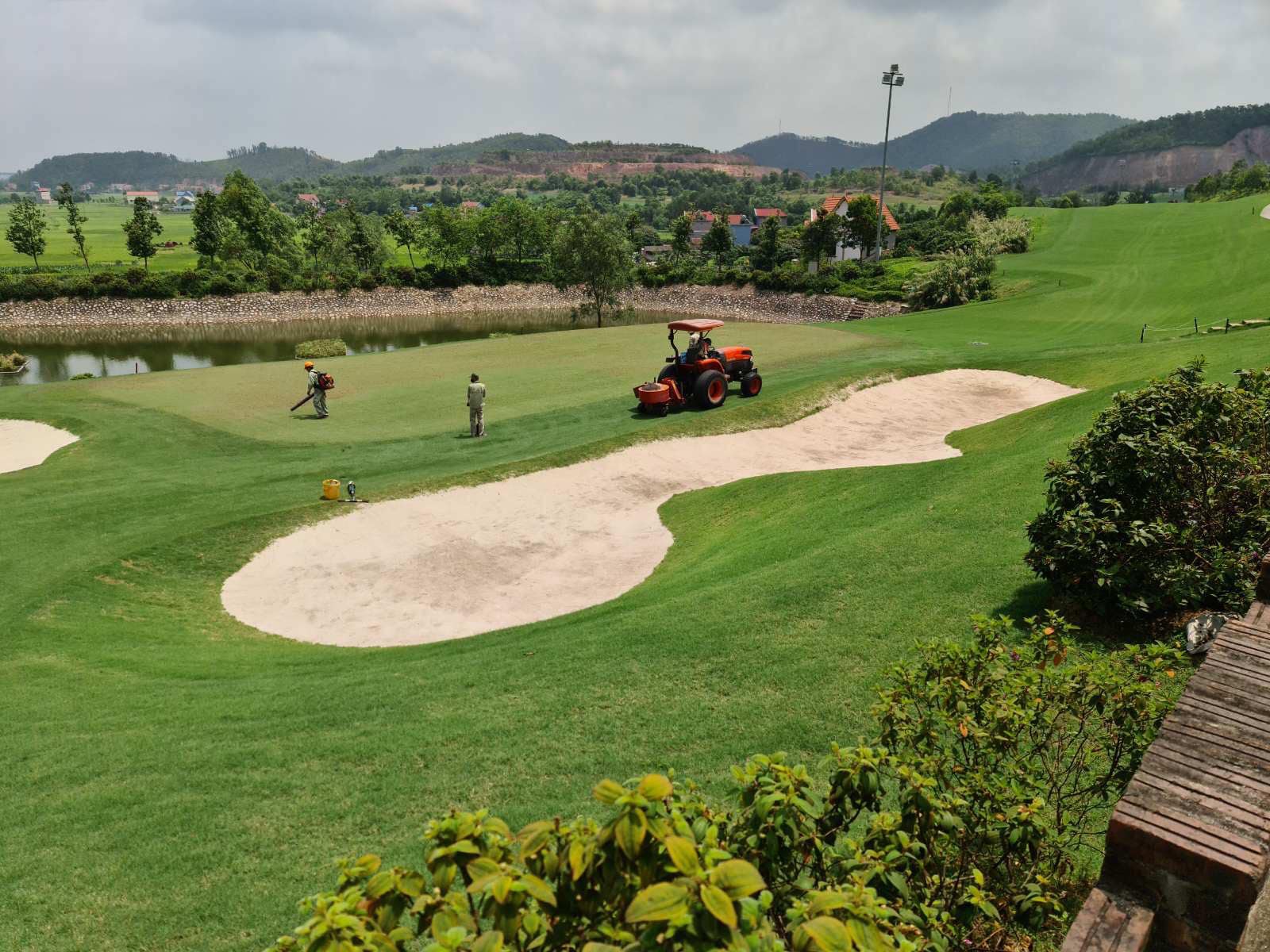 Amber Hills Golf & Resort (Yên Dũng)