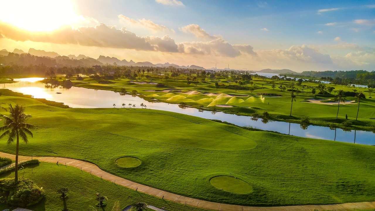 Sân golf Sông Giá Hải Phòng (Sono Belle)