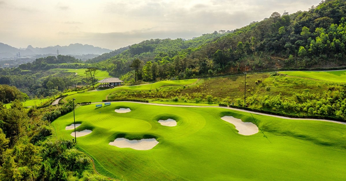 Sân golf FLC Hạ Long