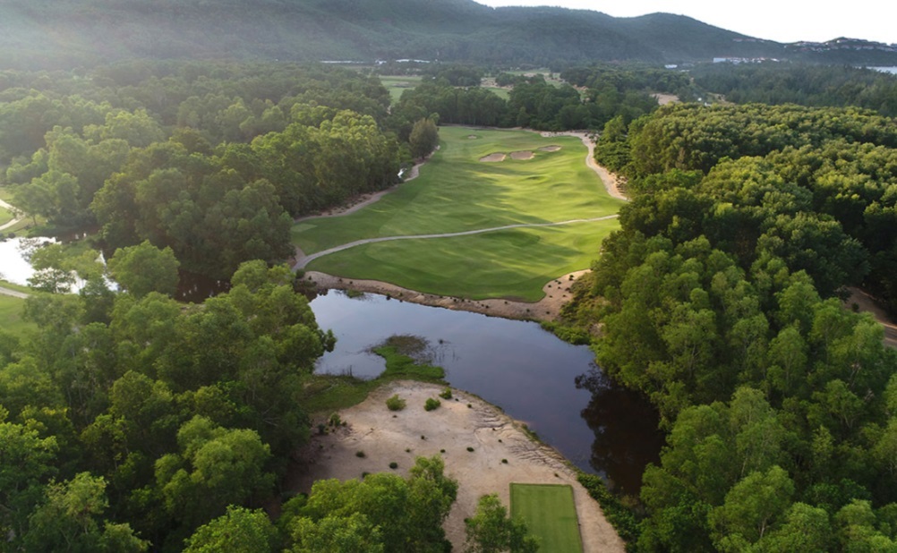 Sân golf Laguna Lăng Cô