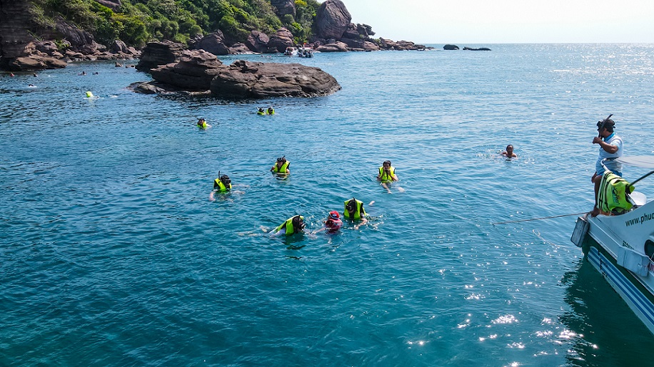 Tour lặn biển Trò chuyện với san hô tại Phú Quốc