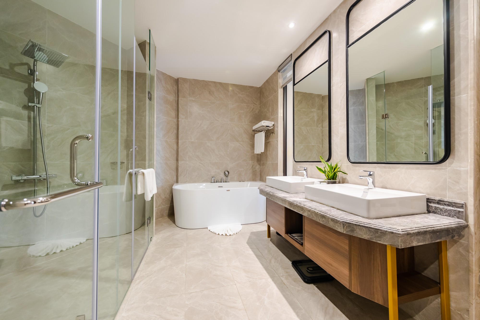 Mường Thanh Luxury Hạ Long Centre