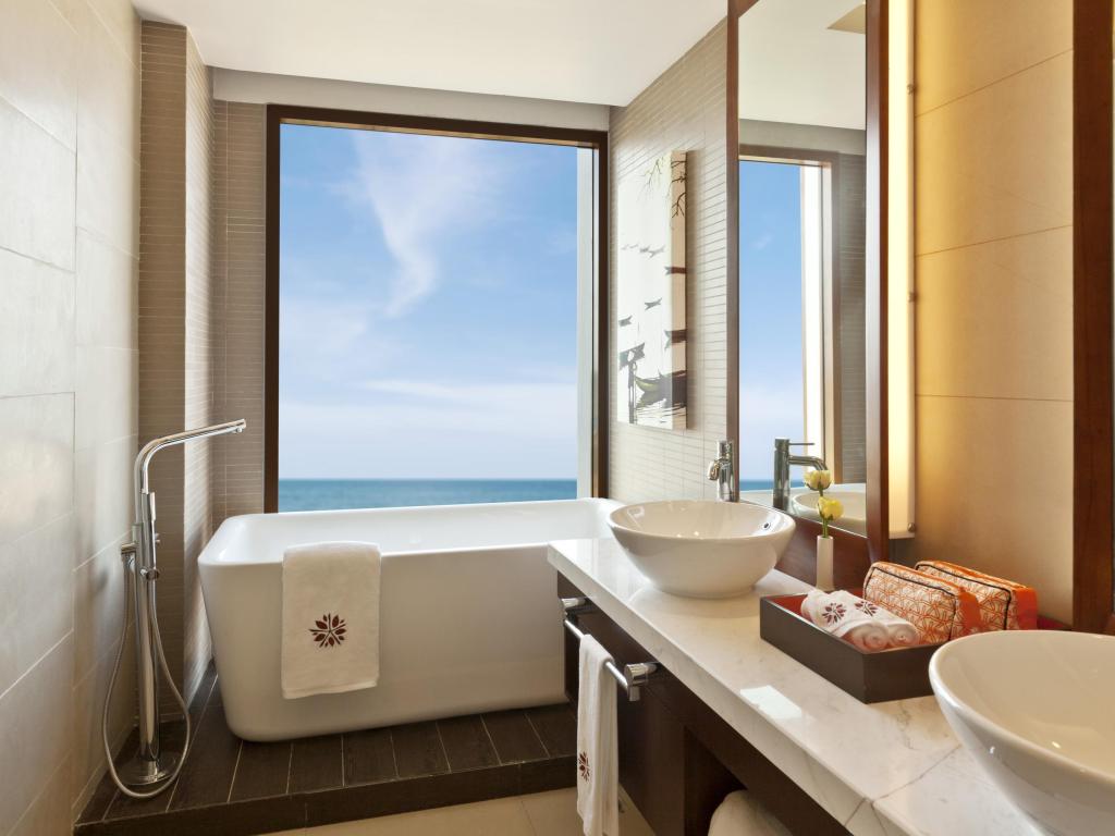 [Stay & Play] Khách sạn Angsana Lăng Cô + Laguna Golf 