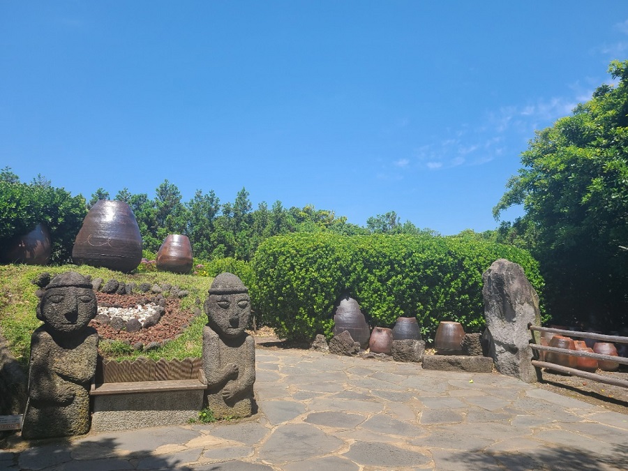 Làng dân gian Jeju