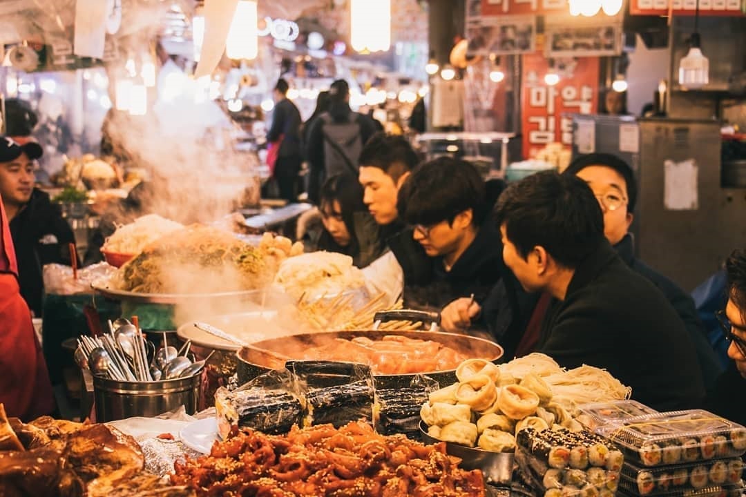 Tour đêm khám phá Changgyeong-gung, Chùa Jogyesa, Tháp N Seoul và ẩm thực chợ Gwangjang