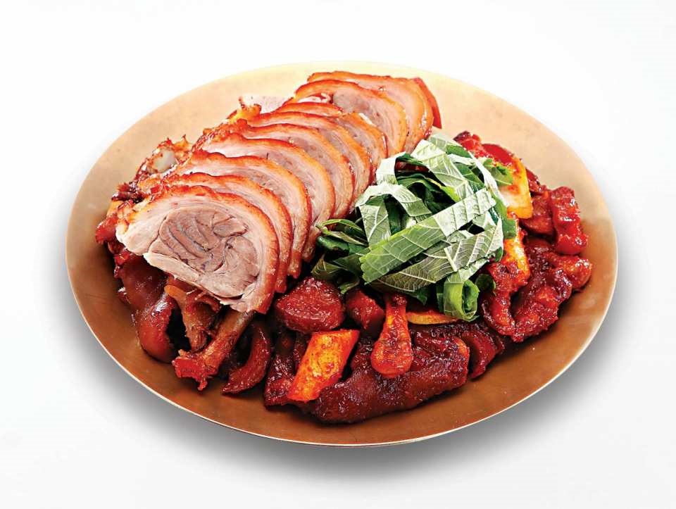 Nhà hàng chân giò lợn Myth Jokbal, Myeongdong, Seoul
