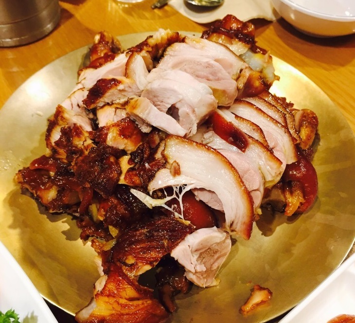 Nhà hàng chân giò lợn Myth Jokbal, Myeongdong, Seoul