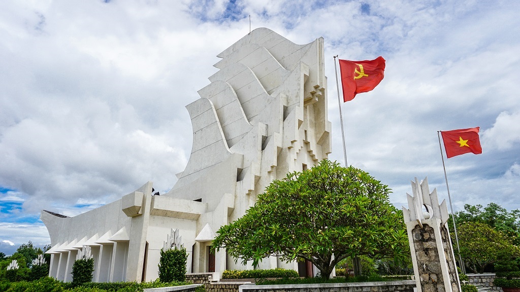 Đài Tưởng Niệm Núi Nhạn, Phú Yên