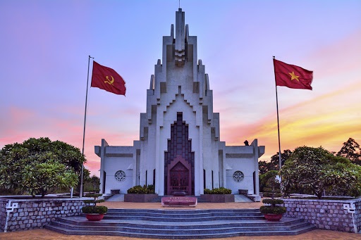 Đài Tưởng Niệm Núi Nhạn, Phú Yên