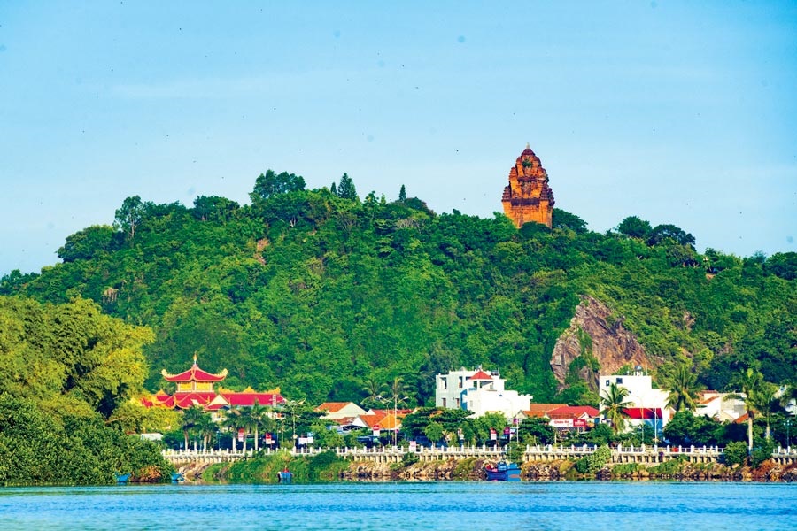 Tháp Nhạn, Phú Yên