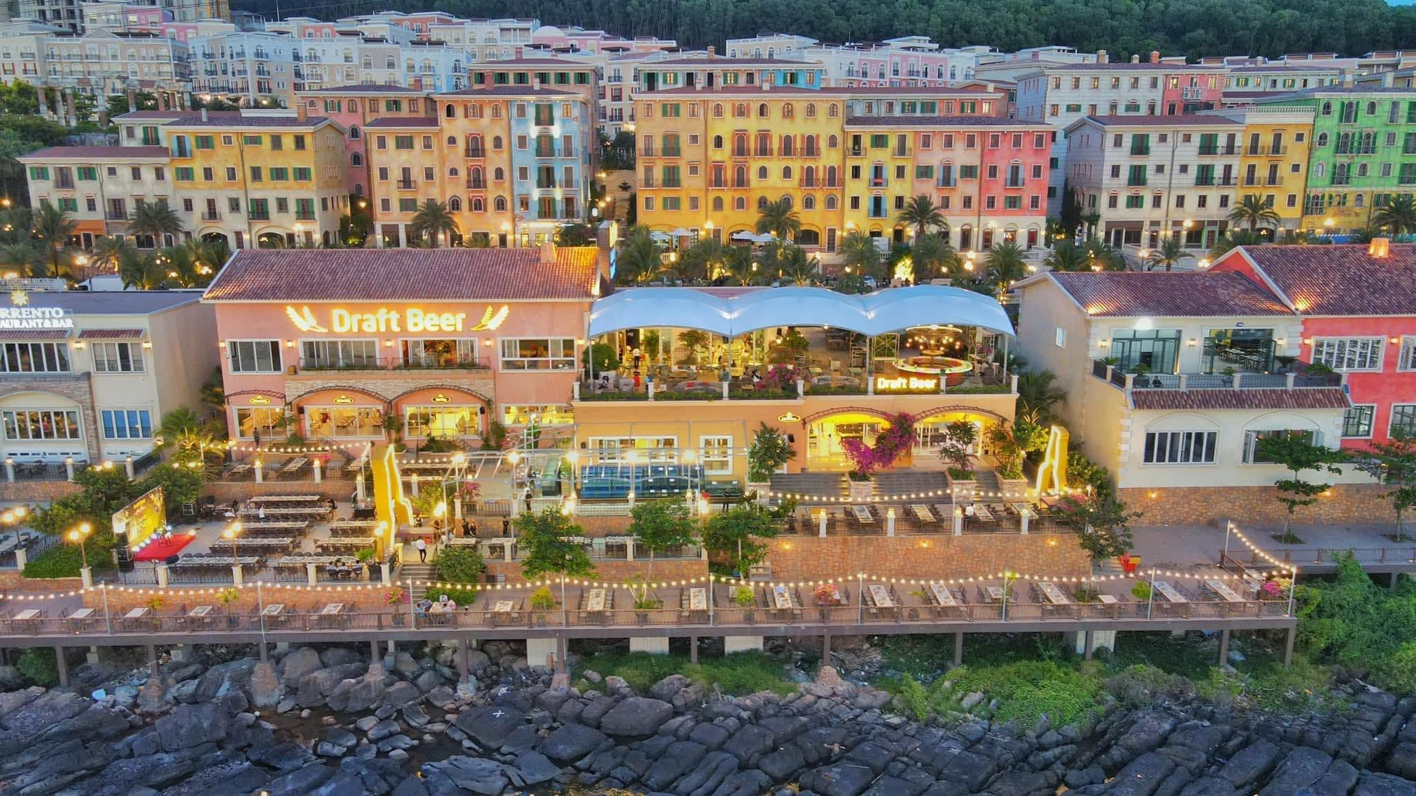 Nhà hàng Draft Beer Sunset Town Phú Quốc