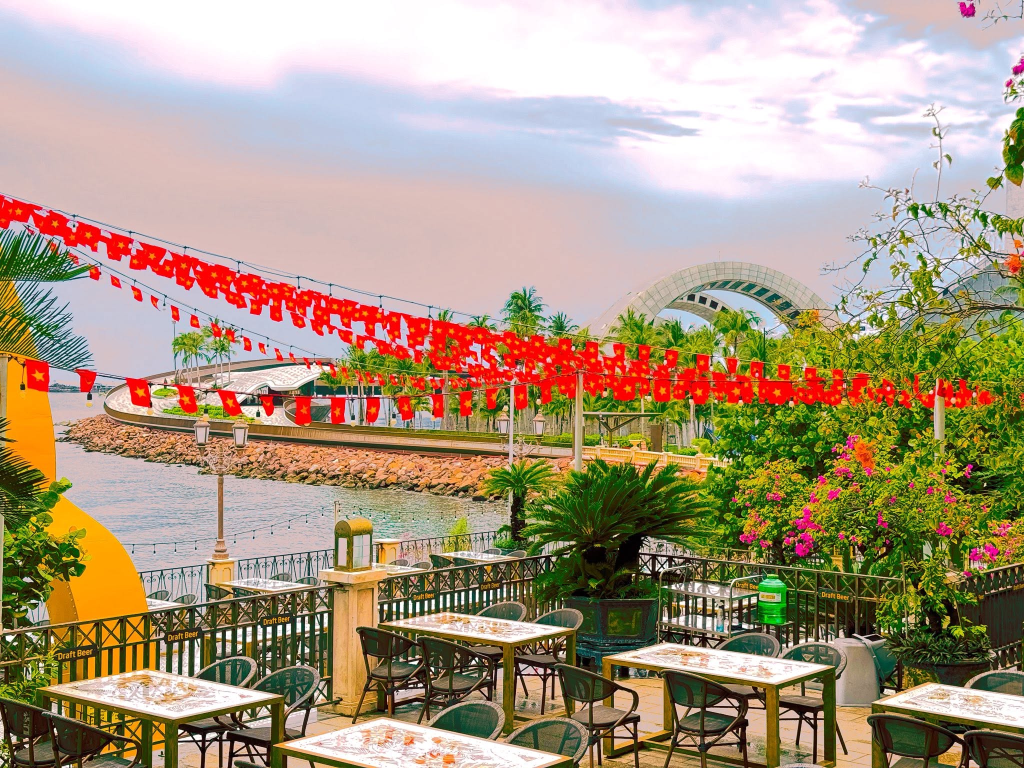 Nhà hàng Draft Beer Sunset Town Phú Quốc