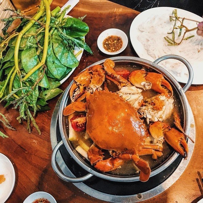 Đặt chỗ tại Nhà hàng Ngự Uyển Phú Quốc