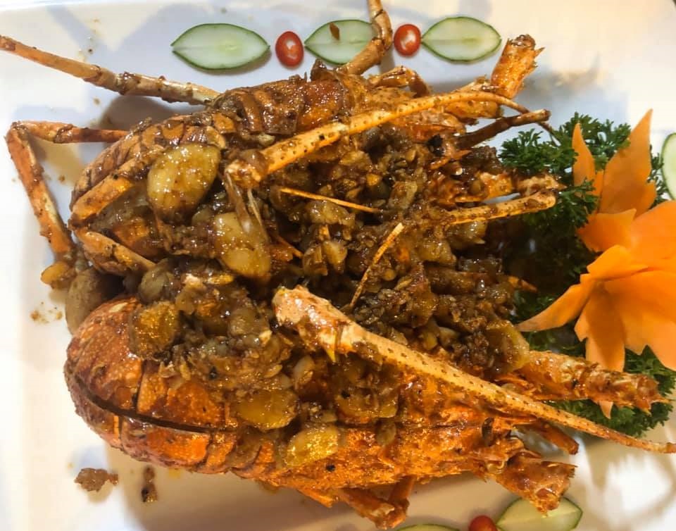 Đặt chỗ tại Nhà hàng Ngự Uyển Phú Quốc