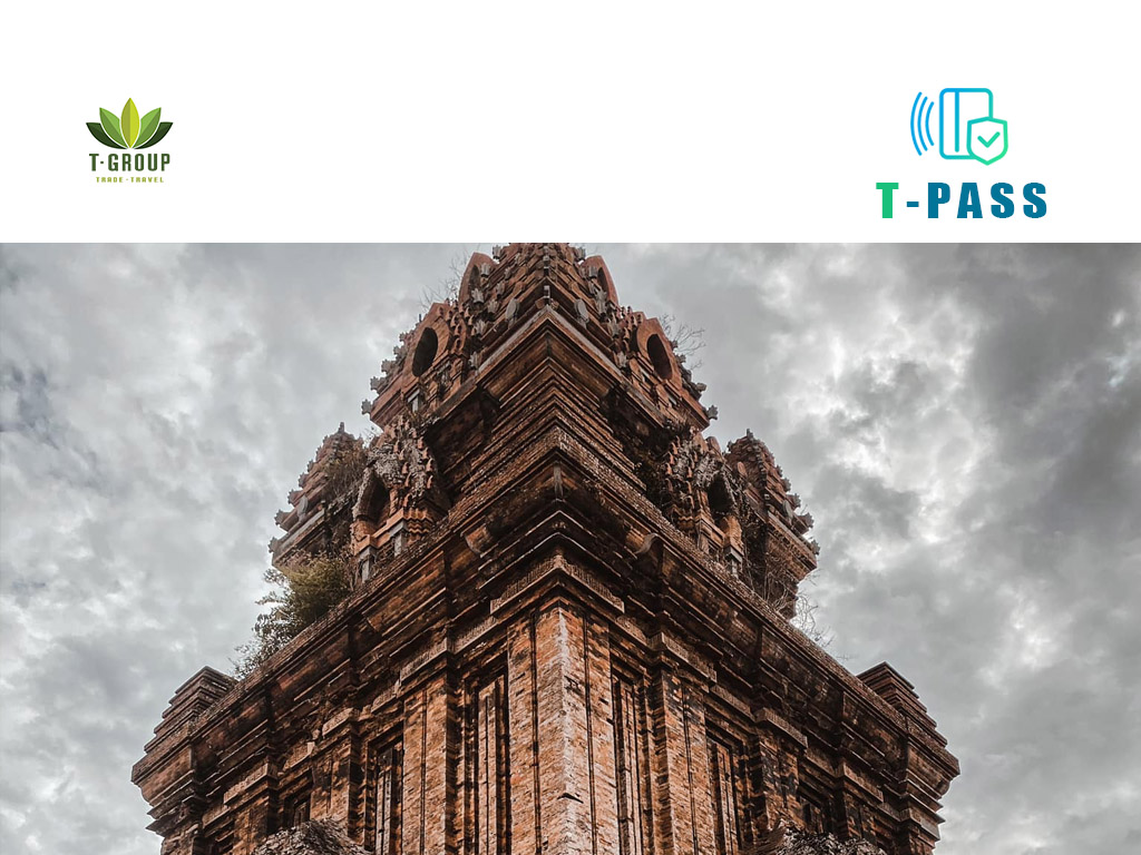 Tháp Bánh Ít, Bình Định