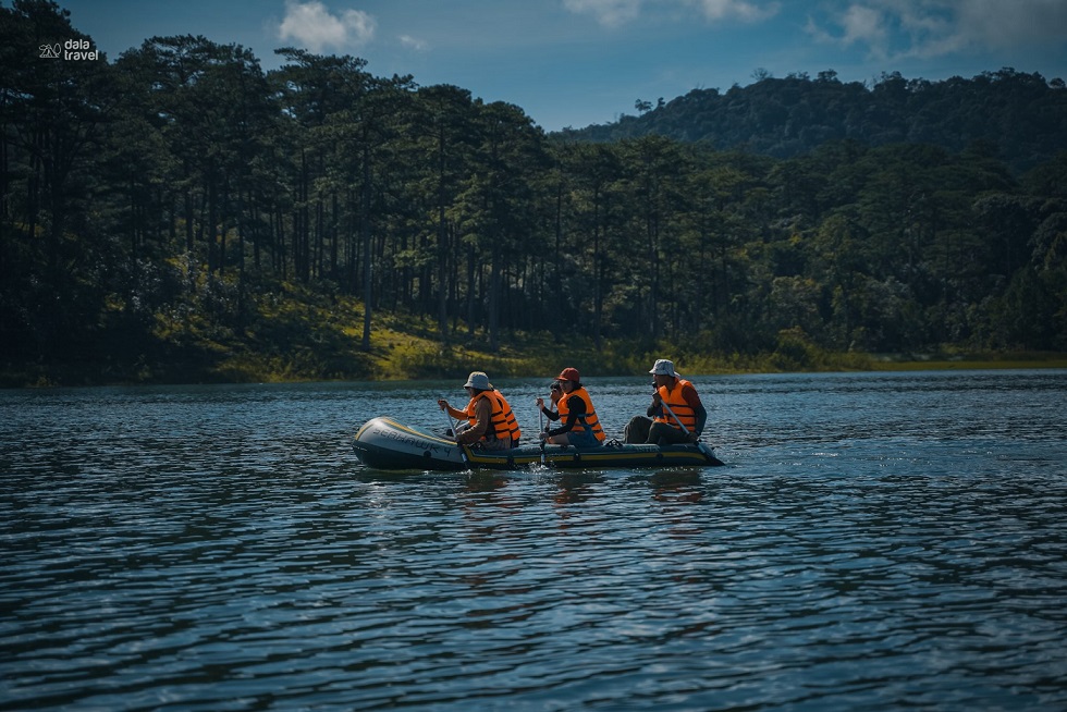 Tour cắm trại + chèo thuyền Hồ Tuyền  Lâm