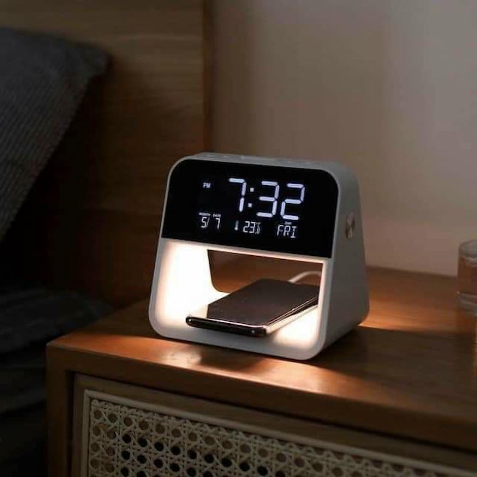 Đồng hồ thông minh kiêm sạc không dây MOOAS Hàn Quốc kèm đèn ngủ